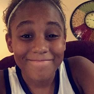 Meet your Posher, Isabella